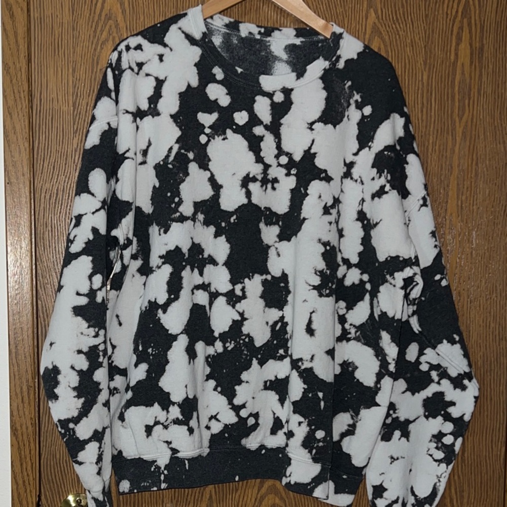 Urban Outfitters Black and White viral grunge Tie-Dye crewneck Sweatshirt